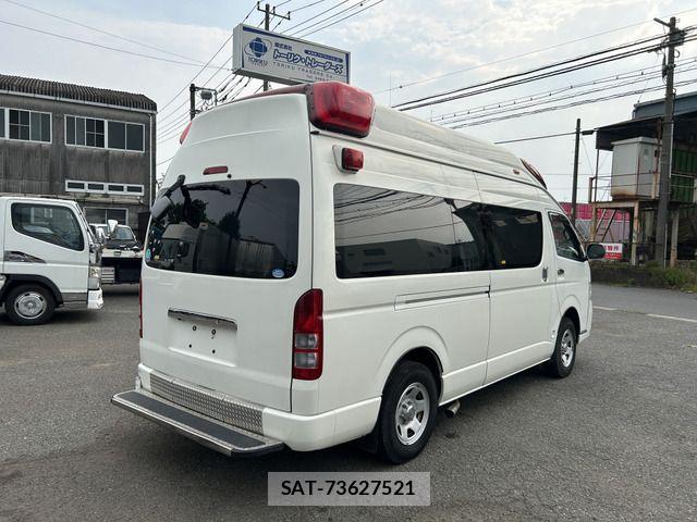 Toyota HIACE VAN 2012-01 8207793-2