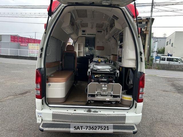 Toyota HIACE VAN 2012-01 8207793-8