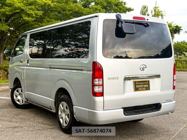 Toyota HIACE VAN 2014-07 8207796-1