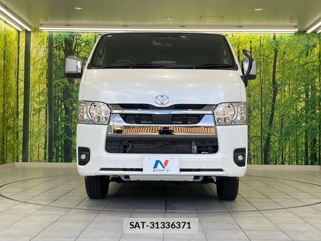 Toyota HIACE VAN 2025-06 8207787-13