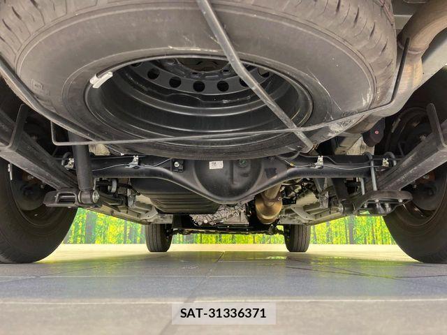 Toyota HIACE VAN 2025-06 8207787-18