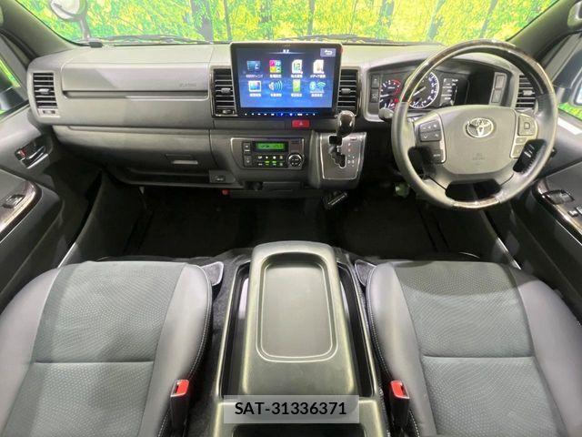 Toyota HIACE VAN 2025-06 8207787-1