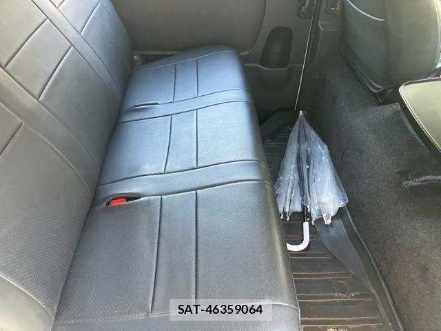 Toyota HIACE VAN 2021-01 8230268-17