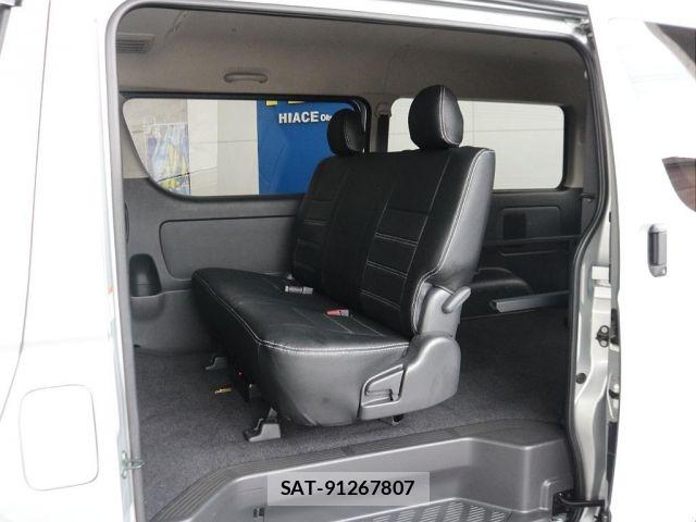 Toyota HIACE VAN 2022-01 8230266-2