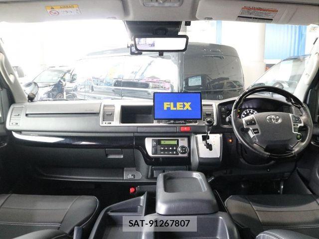 Toyota HIACE VAN 2022-01 8230266-3