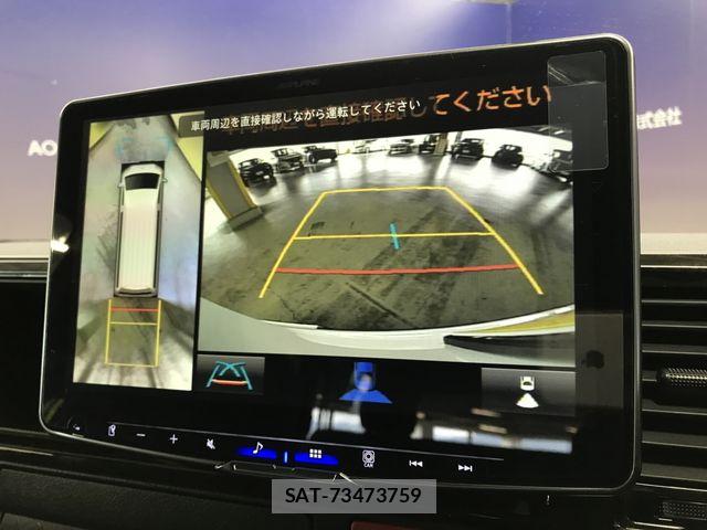 Toyota HIACE VAN 2025-03 8245357-9
