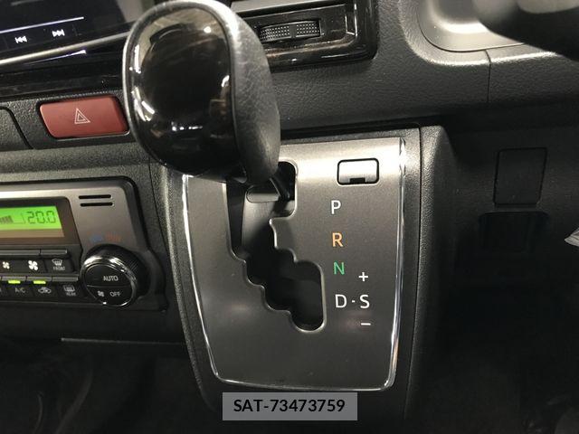 Toyota HIACE VAN 2025-03 8245357-16