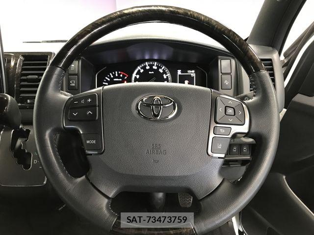 Toyota HIACE VAN 2025-03 8245357-18