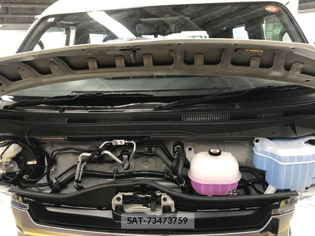 Toyota HIACE VAN 2025-03 8245357-28