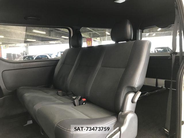 Toyota HIACE VAN 2025-03 8245357-7