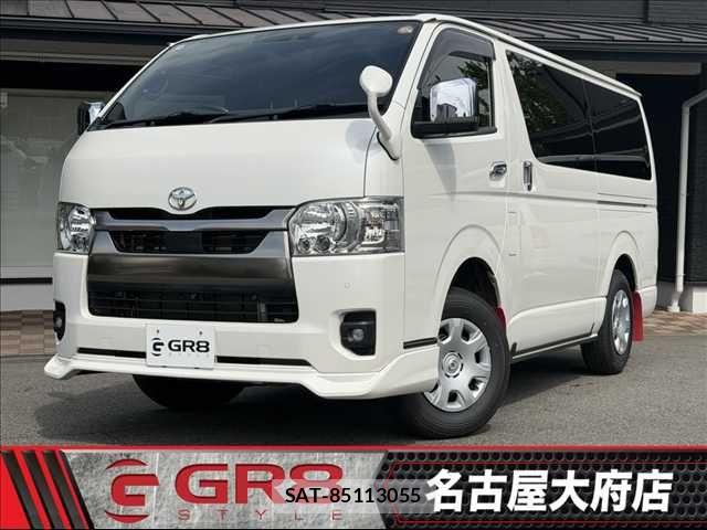Toyota HIACE VAN 2025-04 8245356-0