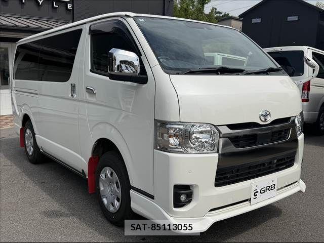 Toyota HIACE VAN 2025-04 8245356-10