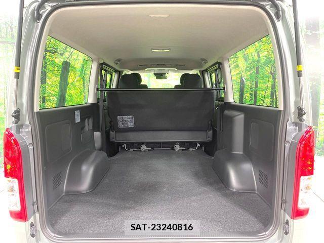 Toyota HIACE VAN 2025-06 8245353-10