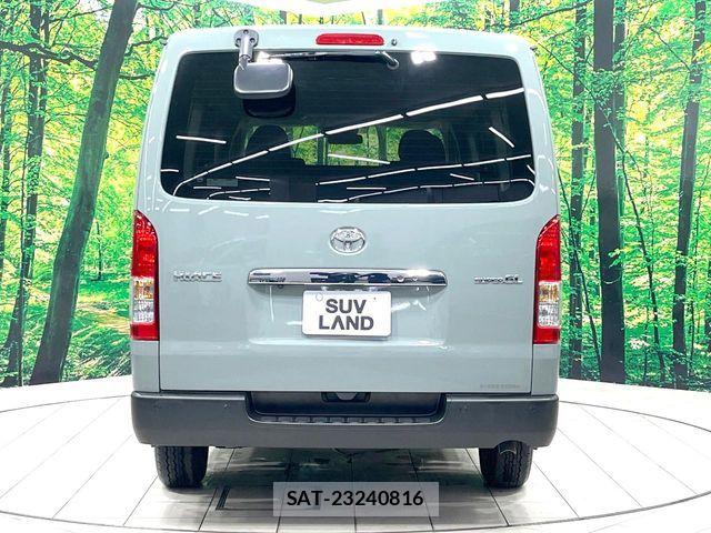 Toyota HIACE VAN 2025-06 8245353-15