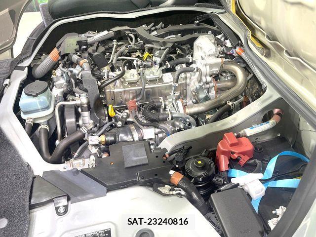 Toyota HIACE VAN 2025-06 8245353-17