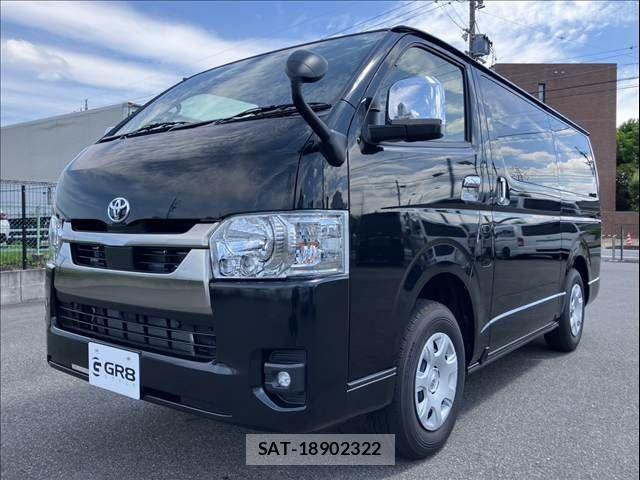 Toyota HIACE VAN 2025-04 8245354-11