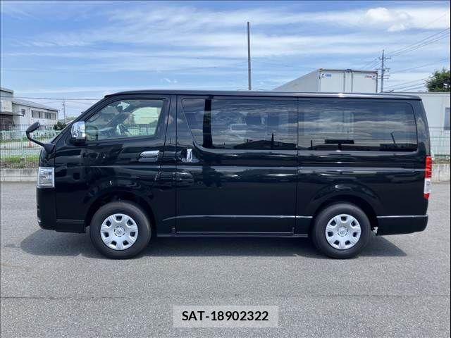 Toyota HIACE VAN 2025-04 8245354-13