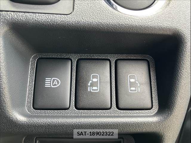 Toyota HIACE VAN 2025-04 8245354-16