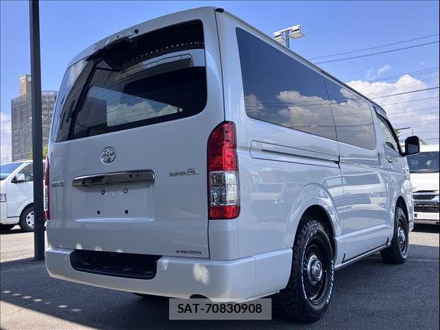 Toyota HIACE VAN 2026-02 8245350-14