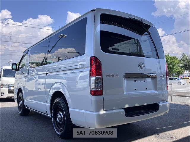 Toyota HIACE VAN 2026-02 8245350-15