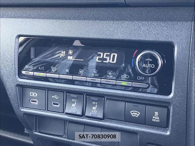 Toyota HIACE VAN 2026-02 8245350-17