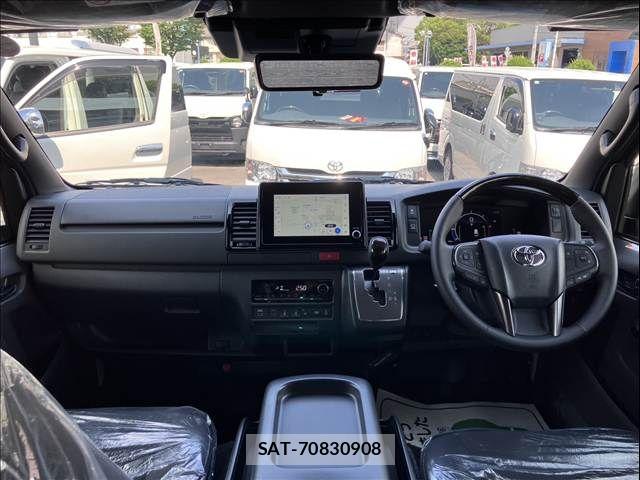 Toyota HIACE VAN 2026-02 8245350-3