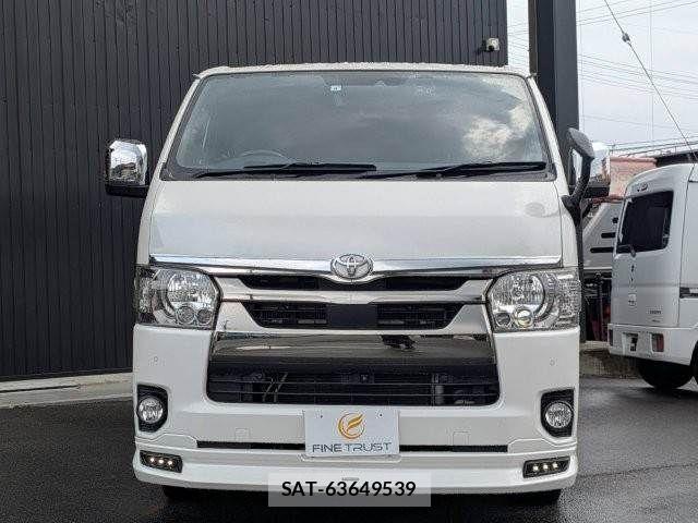 Toyota HIACE VAN 2020-08 8245361-18