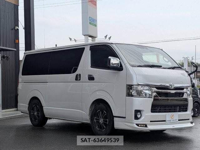 Toyota HIACE VAN 2020-08 8245361-19