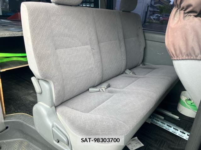 Toyota HIACE VAN 2009-10 8245365-9
