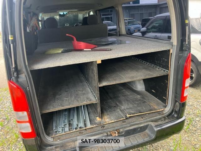 Toyota HIACE VAN 2009-10 8245365-10