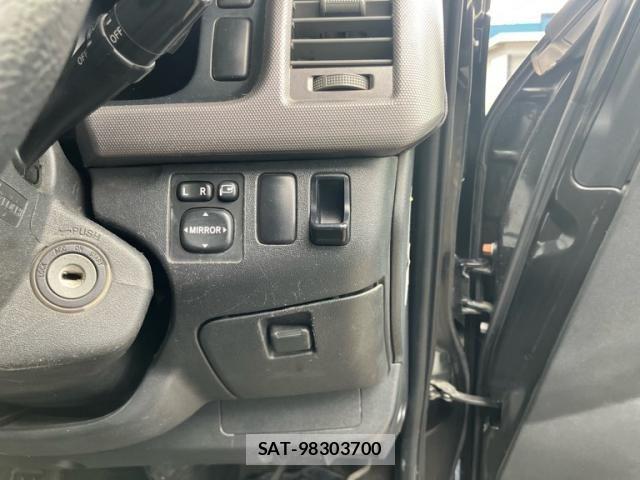 Toyota HIACE VAN 2009-10 8245365-14