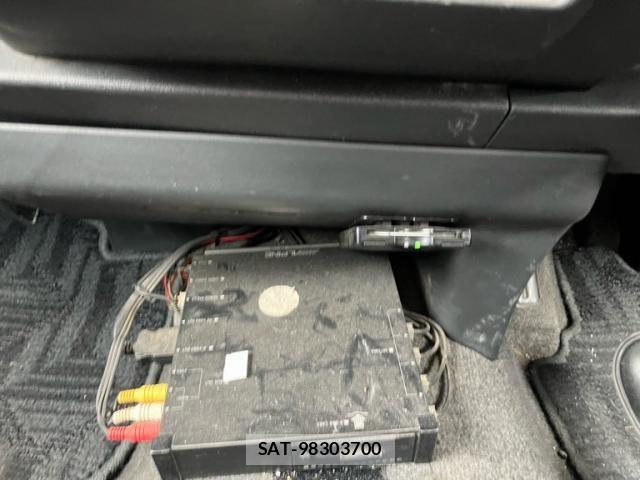 Toyota HIACE VAN 2009-10 8245365-20