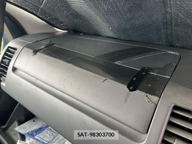 Toyota HIACE VAN 2009-10 8245365-21