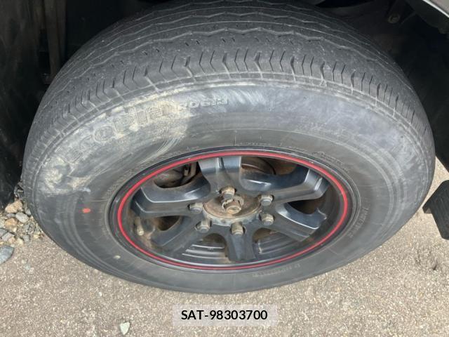 Toyota HIACE VAN 2009-10 8245365-8