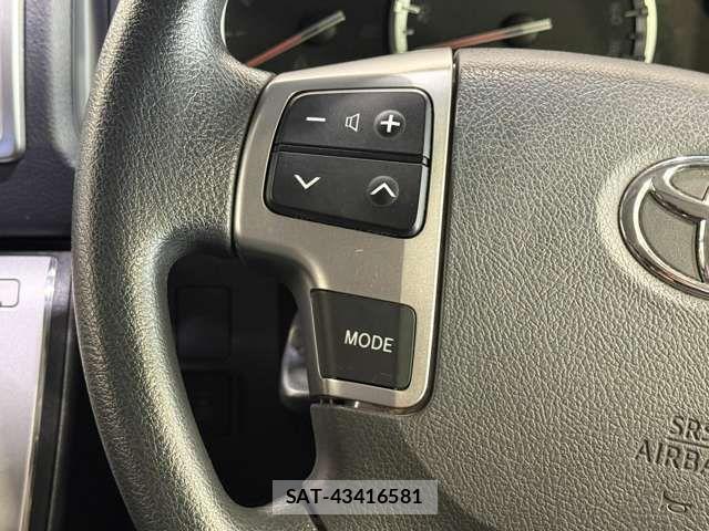 Toyota HIACE VAN 2018-06 8245360-11
