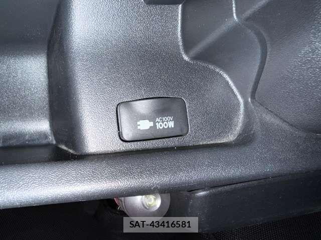Toyota HIACE VAN 2018-06 8245360-14