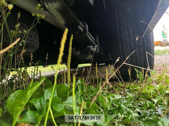 Toyota HIACE VAN 2004-12 8245366-10