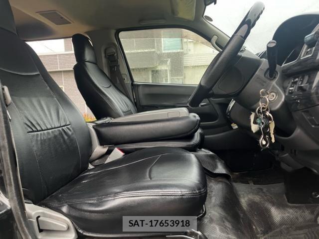 Toyota HIACE VAN 2004-12 8245366-14