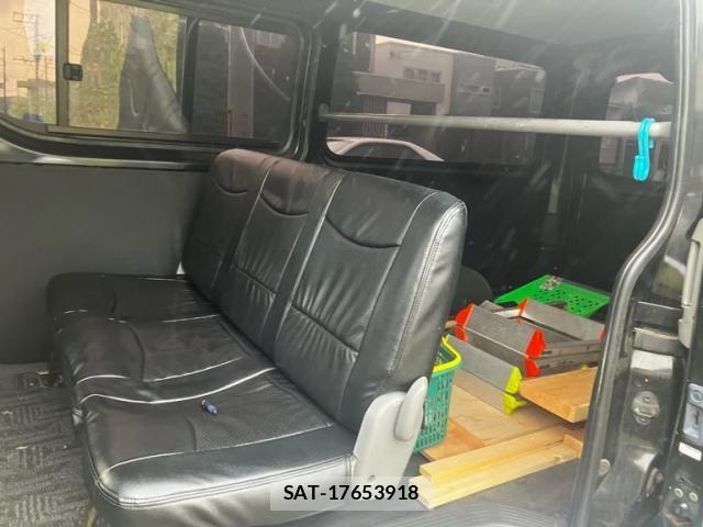 Toyota HIACE VAN 2004-12 8245366-15