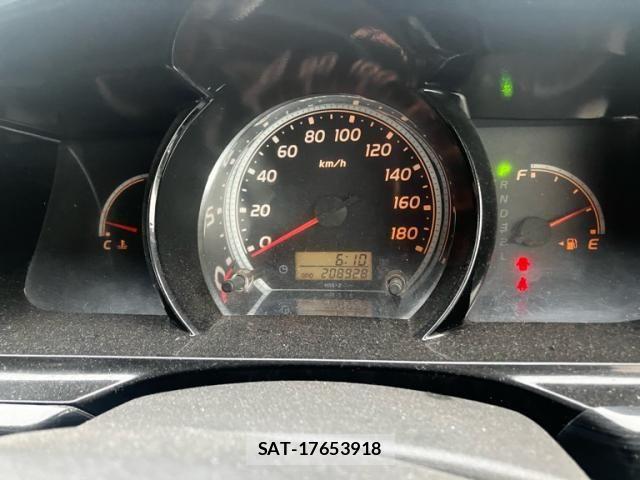 Toyota HIACE VAN 2004-12 8245366-20