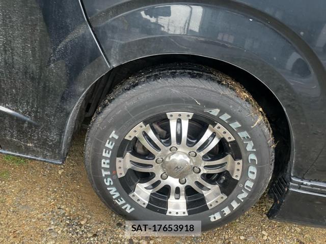 Toyota HIACE VAN 2004-12 8245366-6