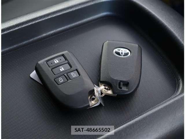 Toyota HIACE VAN 2024-01 8314683-19