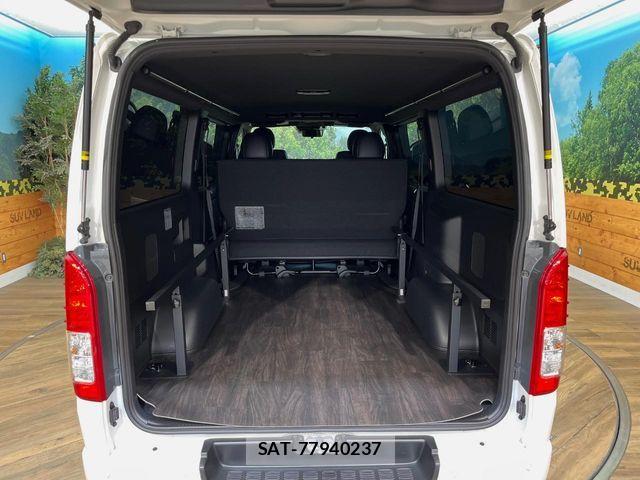 Toyota HIACE VAN 2024-05 8314682-10