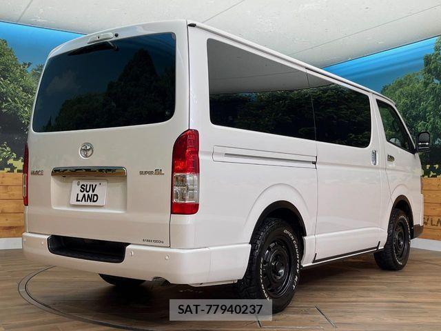 Toyota HIACE VAN 2024-05 8314682-17