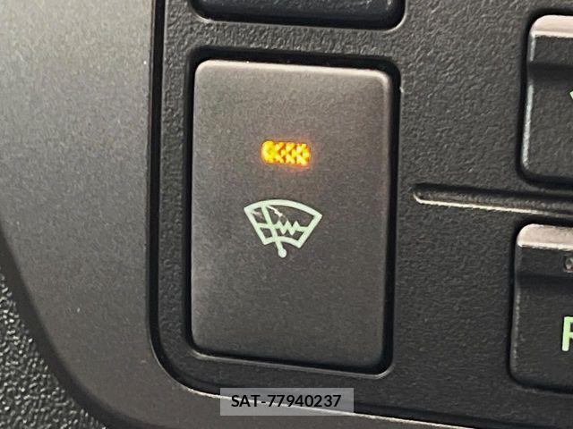 Toyota HIACE VAN 2024-05 8314682-6