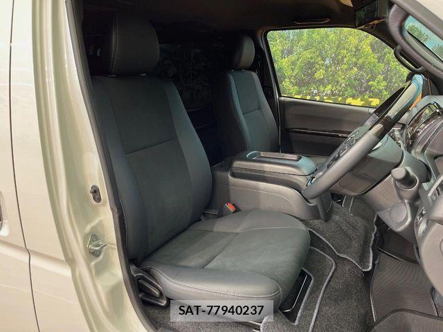 Toyota HIACE VAN 2024-05 8314682-8