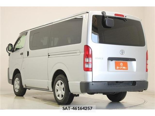 Toyota HIACE VAN 2022-06 8314703-10