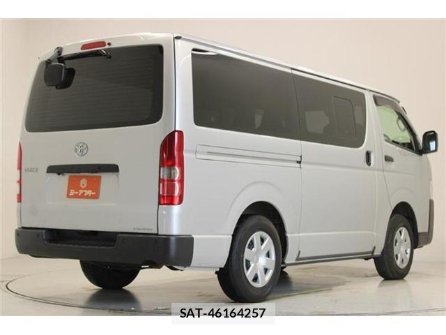 Toyota HIACE VAN 2022-06 8314703-12