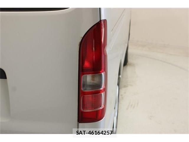 Toyota HIACE VAN 2022-06 8314703-18