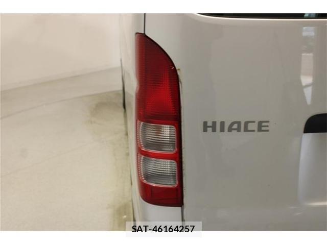 Toyota HIACE VAN 2022-06 8314703-19